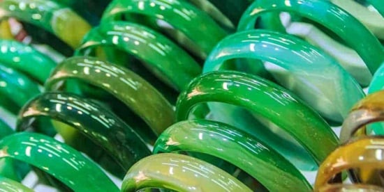 حجر اليشم الكريم