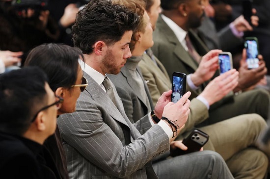 الحضور الحضور