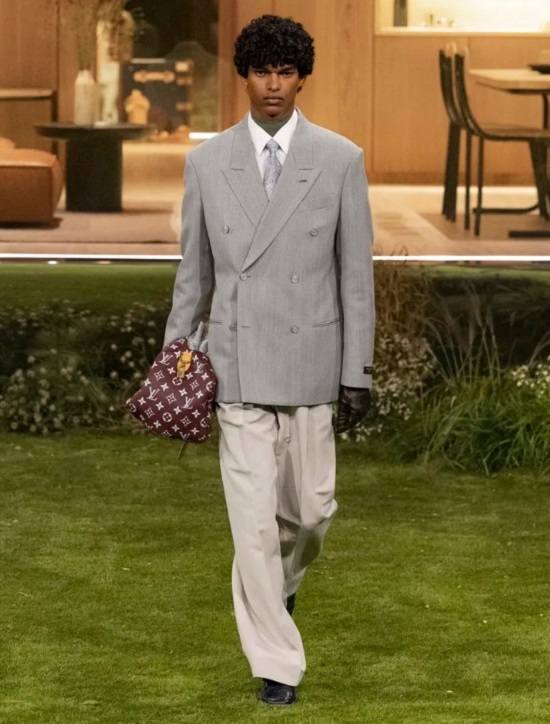 بدلة موضة خريف 2026