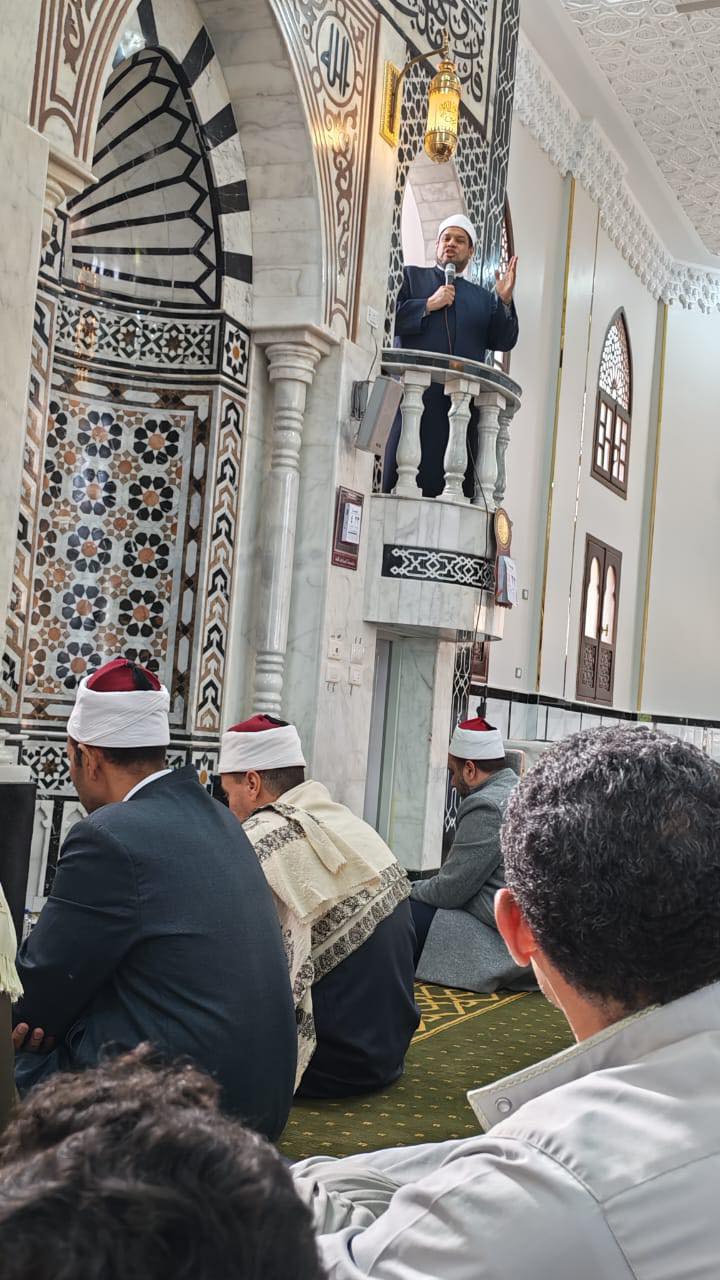 وكيل أوقاف كفر الشيخ يؤدي خطبة الجمعة وكيل أوقاف كفر الشيخ يؤدي خطبة الجمعة