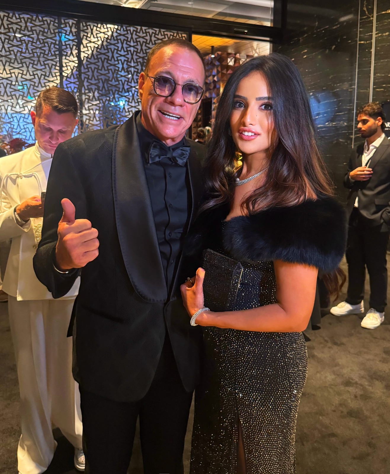 زينة وفان دام