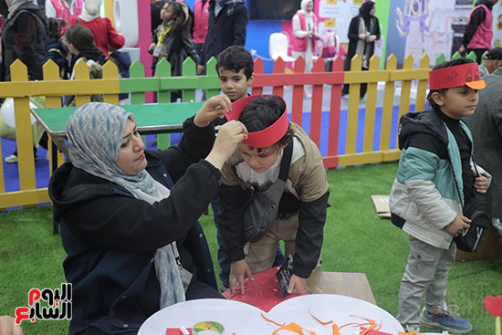 ورشة تشكيل بالورق ورشة تشكيل بالورق