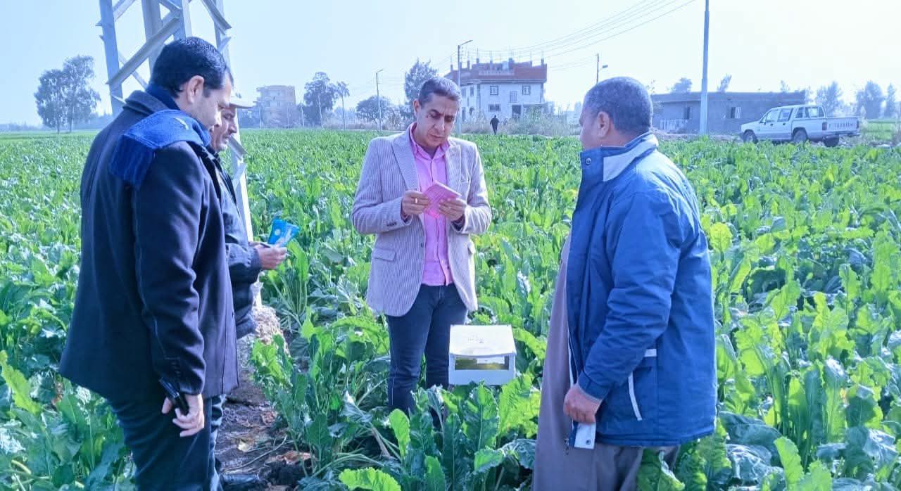 تنفيذ مدارس حقلية وندوات إرشادية