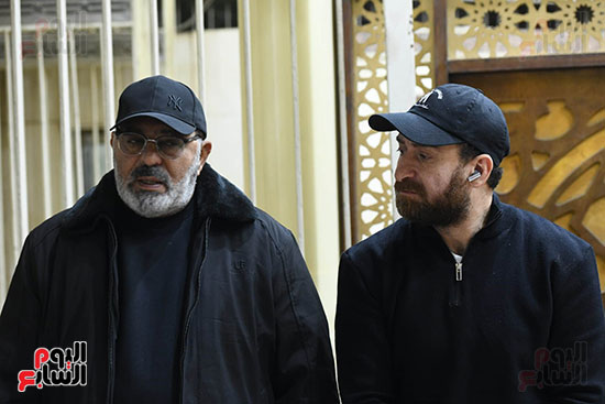 اسماعيل فرغلى فى عزاء والدة نضال الشافعى