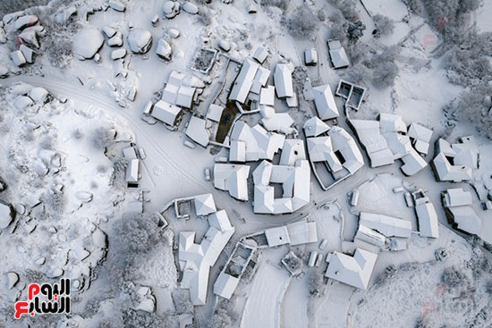 تساقط الثلج على المبانى فى البرتغال