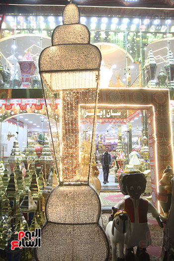 فانوس عملاق