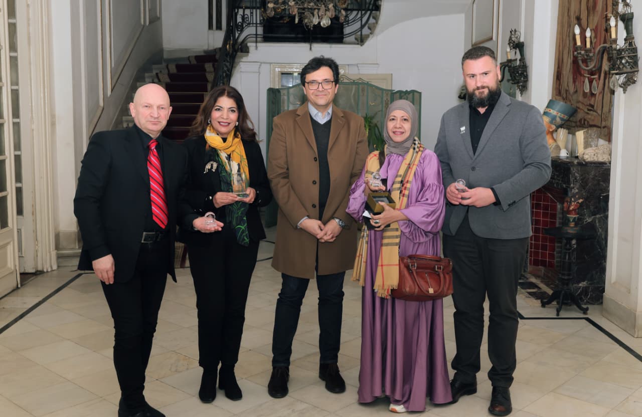 وزير الثقافة ووفد جائزة بريكس الأدبية الدولية