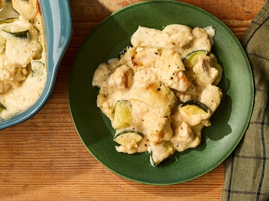 طاجن الكوسة بالكريمة طاجن الكوسة بالكريمة