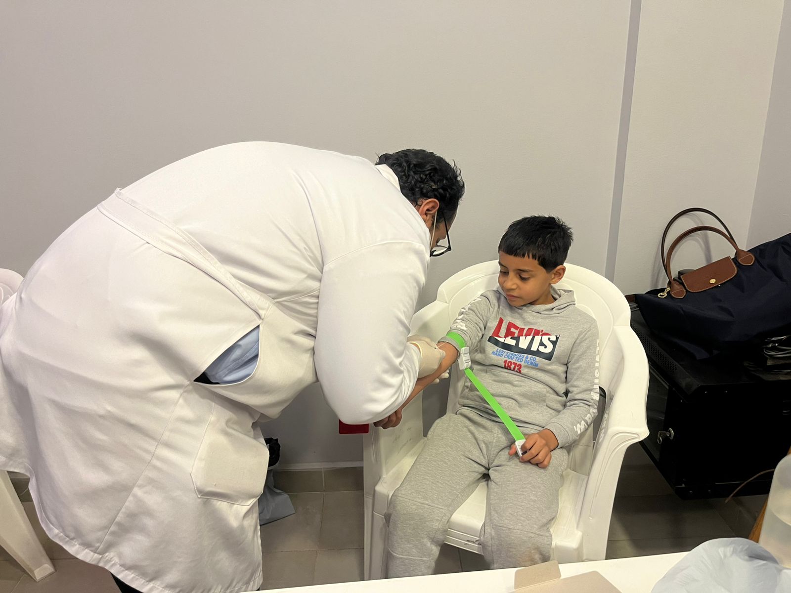 فحص طبي للاعبين