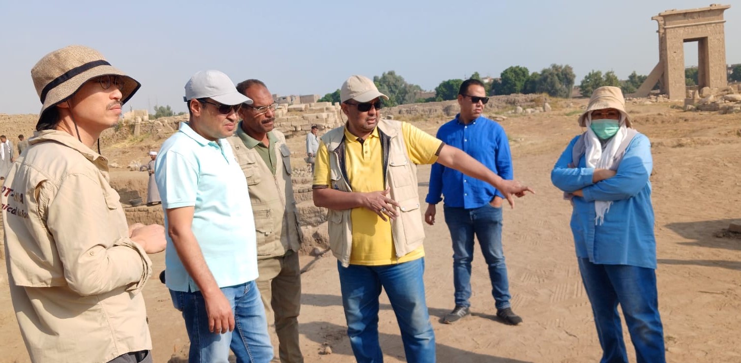 البعثة الصينية تجرى أعمال الحفائر والترميمات في منطقة معبد مونتو بالكرنك البعثة الصينية تجرى أعمال الحفائر والترميمات في منطقة معبد مونتو بالكرنك