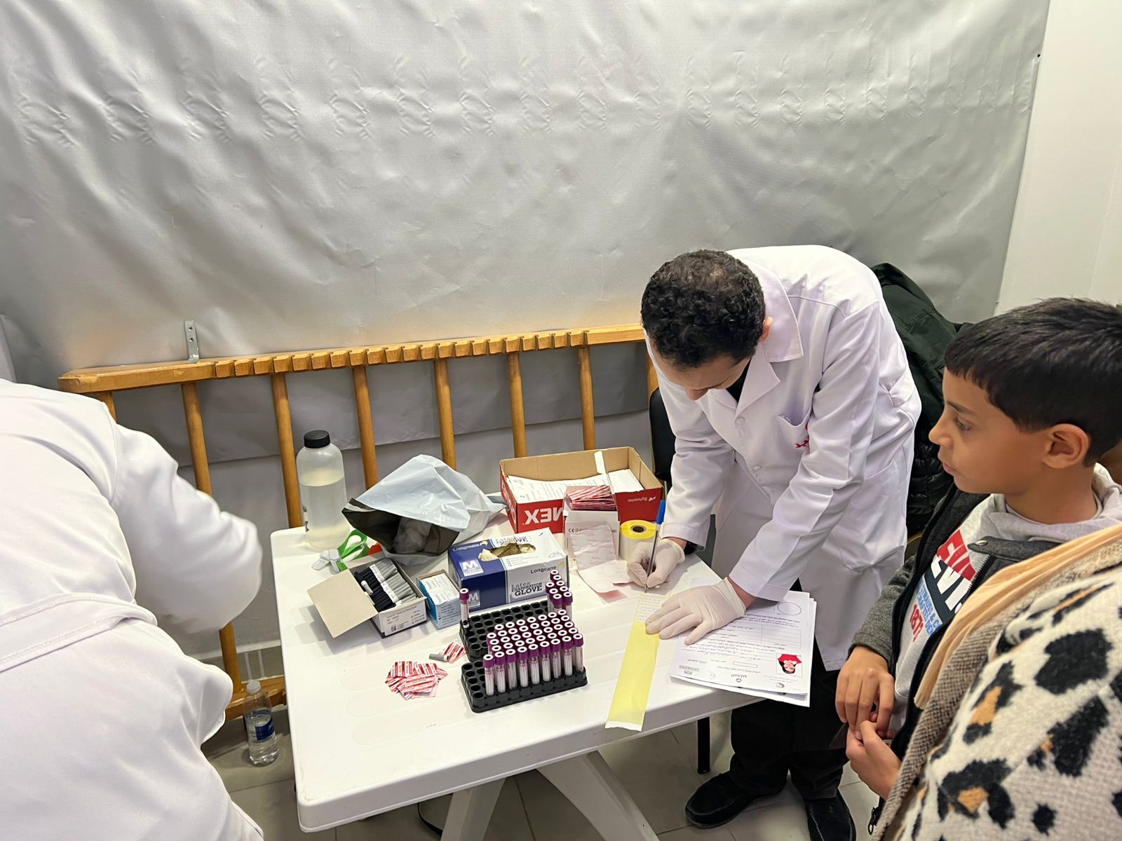 الفحوصات الطبية للاعبين في الجزيرة 2