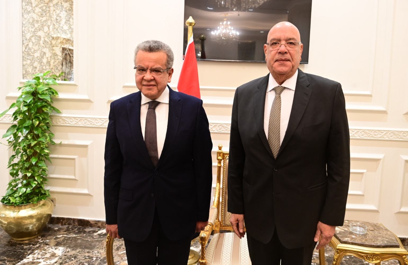 3b82aa55-f8cc-4f24-bf9c-d5793eaaab79