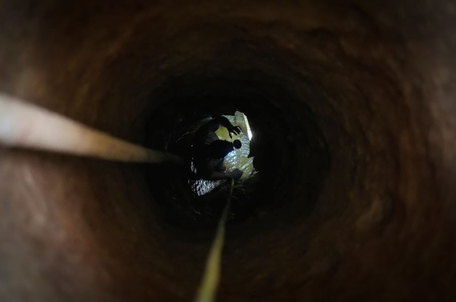 مال المناجم في إل كاياو، فنزويلا، حيث أصبح الذهب مصدراً مهماً للدخل (1)