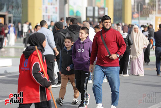 كل الأعمار فى المعرض