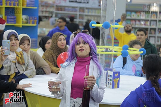 مجموعة متنوعة من الأنشطة الثقافية