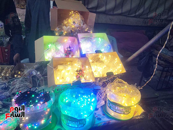 عقود-الزينة-للمنازل-والمحلات-تنتشر-بالمحلات-قبل-رمضان