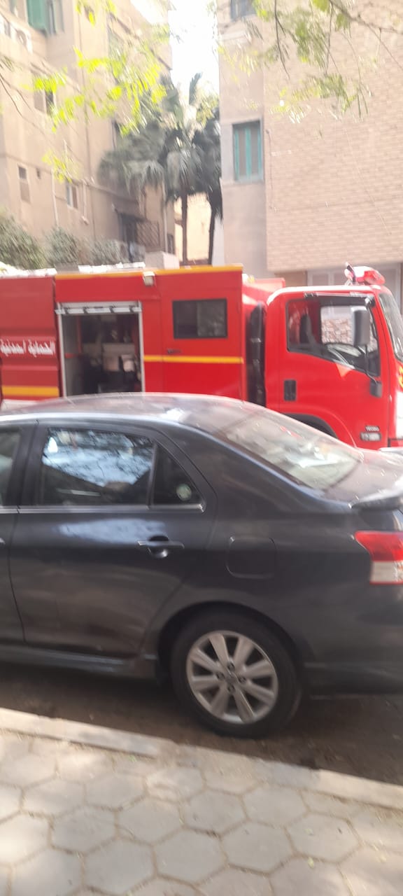 السيطرة على حريق بشقة في الدقي (3)