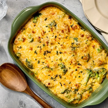 طاجن الفراخ بالبروكلي بالكريمة طاجن الفراخ بالبروكلي بالكريمة