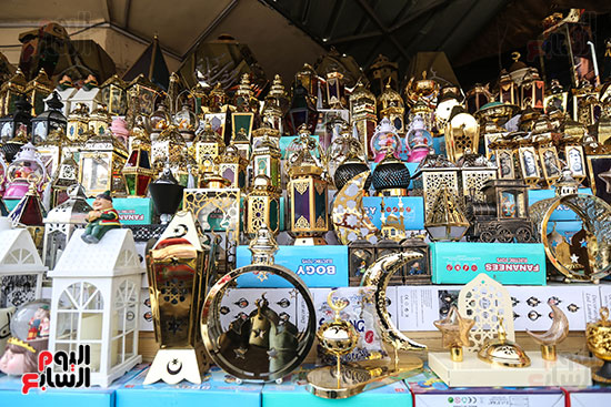 أشكال مختلفة من الفوانيس