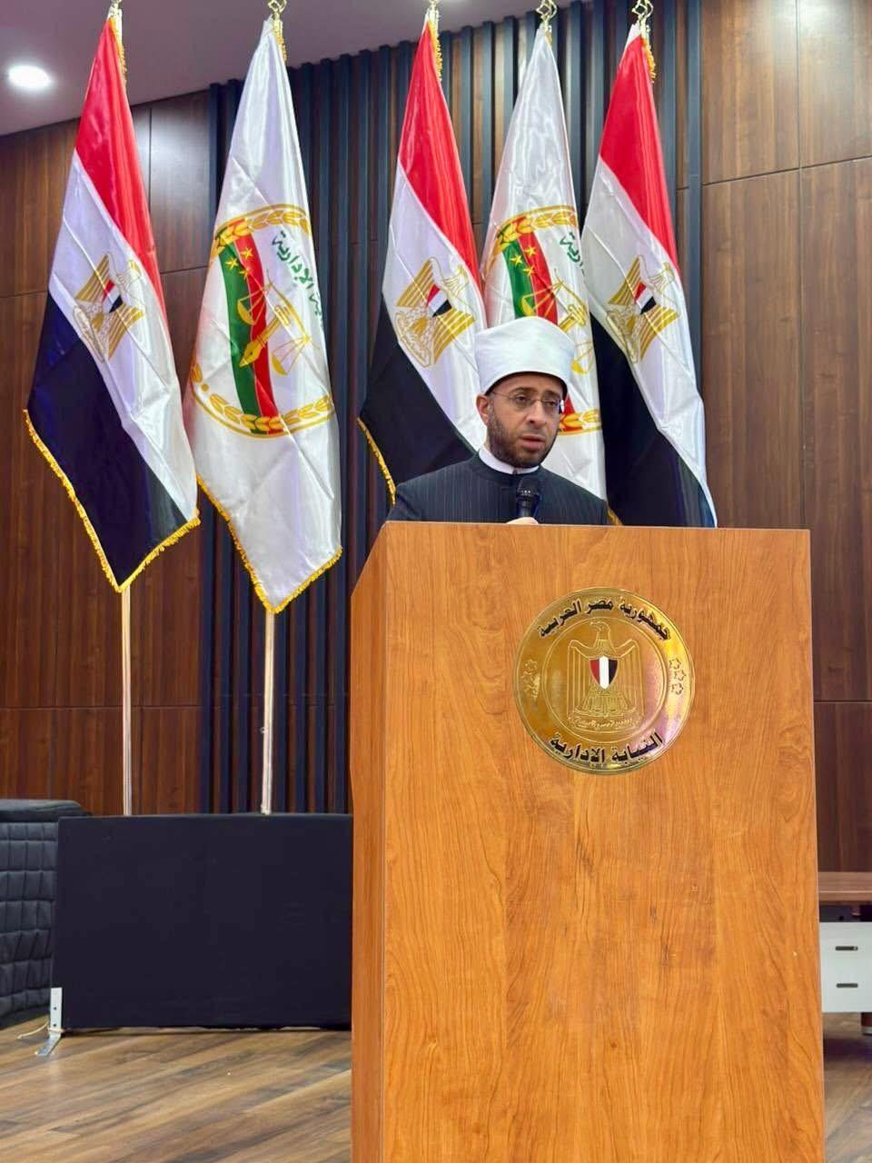 رئيس النيابة الإدارية ووزير الأوقاف يشهدان تكريم حفظة القرآن الكريم من أعضاء النيابة وأسرهم (3)