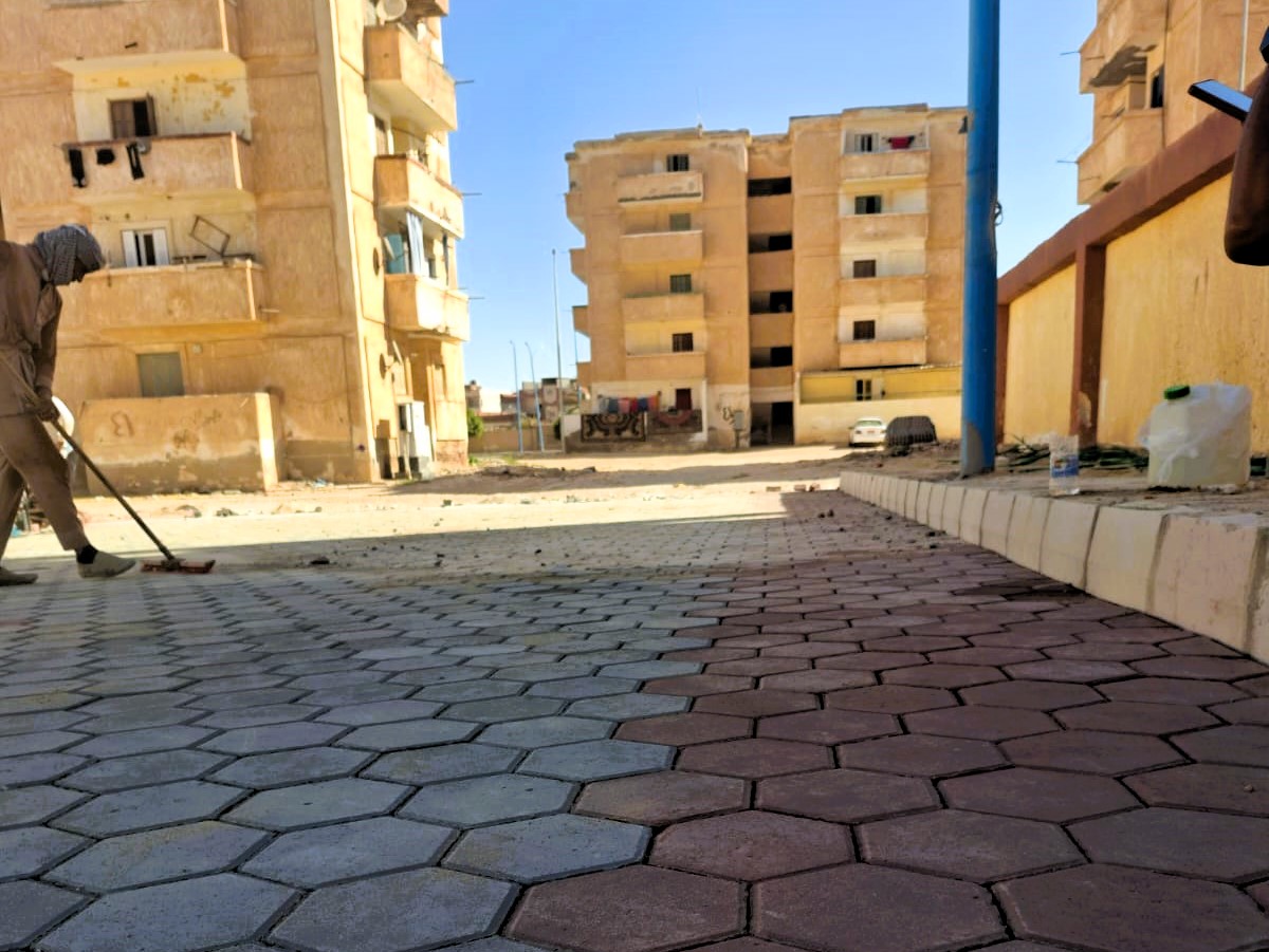 اعمال رصف محيط عمارات حي الزهور - مطروح اعمال رصف محيط عمارات حي الزهور - مطروح