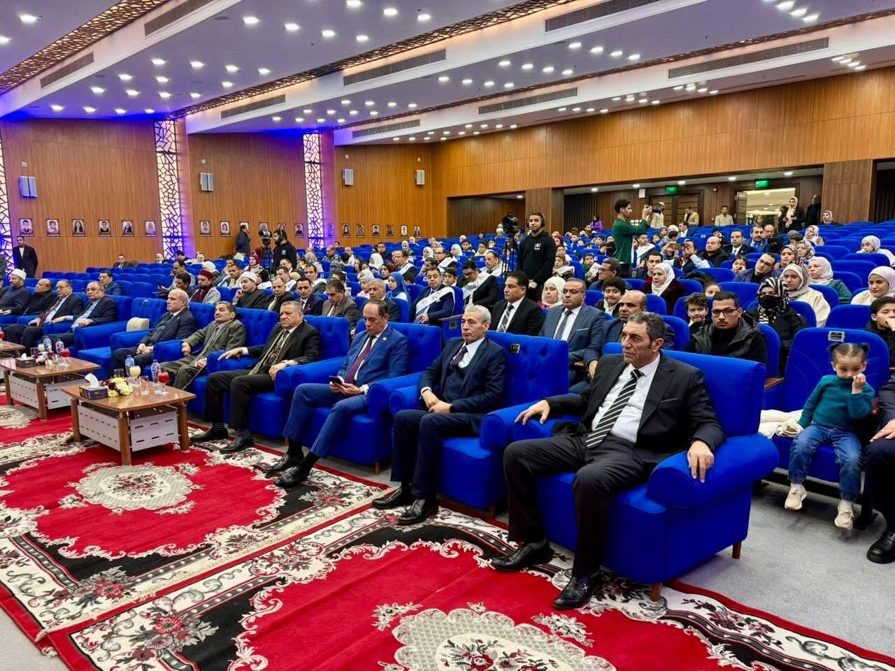 رئيس النيابة الإدارية ووزير الأوقاف يشهدان تكريم حفظة القرآن الكريم من أعضاء النيابة وأسرهم (6)