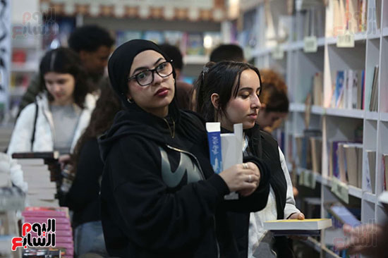 اجواء مختلفة من المعرض