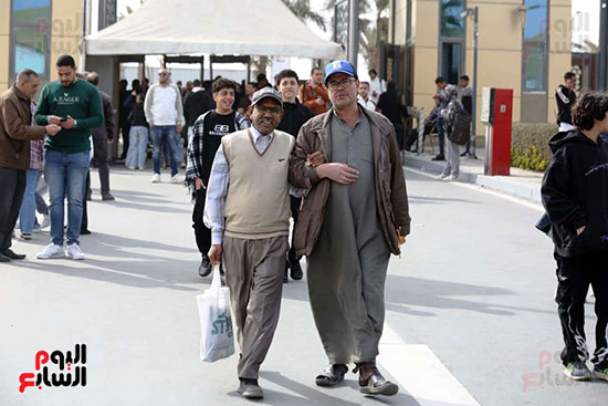 زحام كبير في المعرض