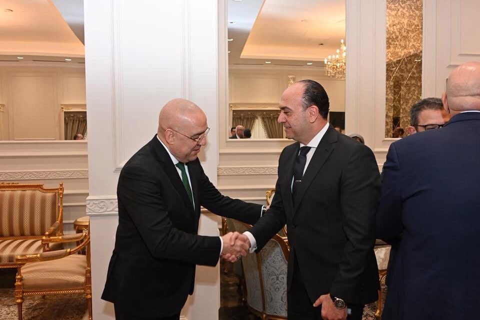 7e0fcb00-e653-4bc6-9ce8-ad6212ea5a1e 7e0fcb00-e653-4bc6-9ce8-ad6212ea5a1e