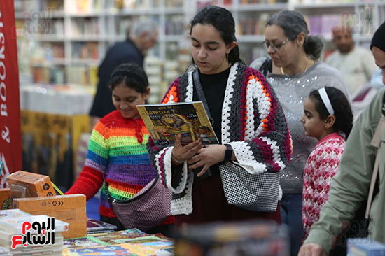 اجواء شبابية من المعرض