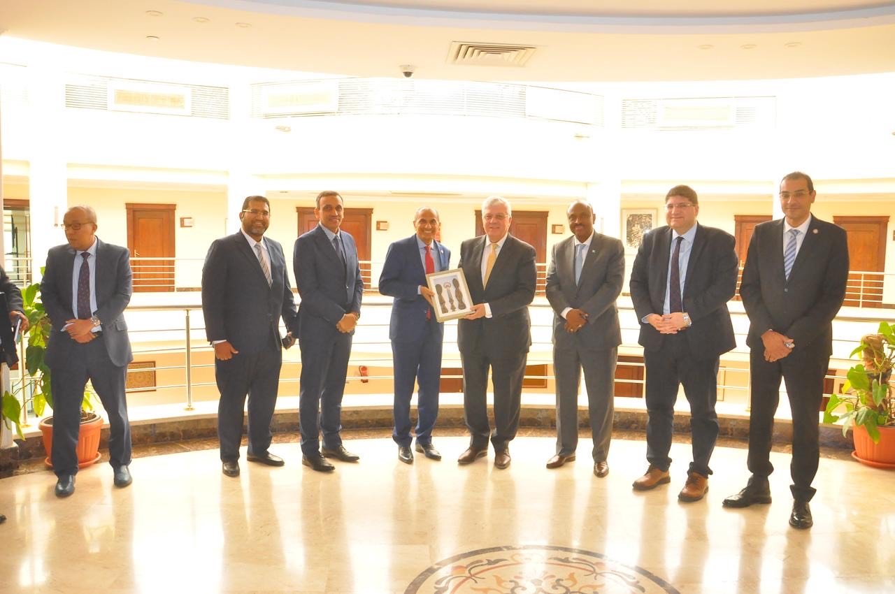 جانب من اللقاء جانب من اللقاء