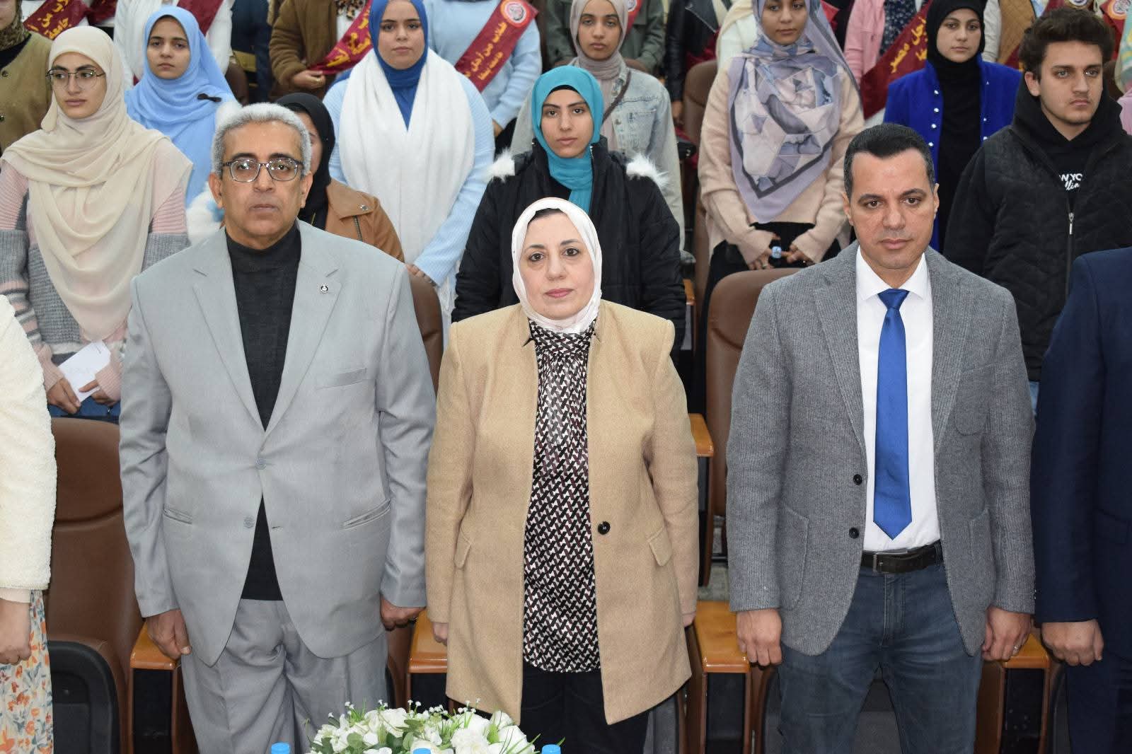 جانب من ورشة العمل جانب من ورشة العمل