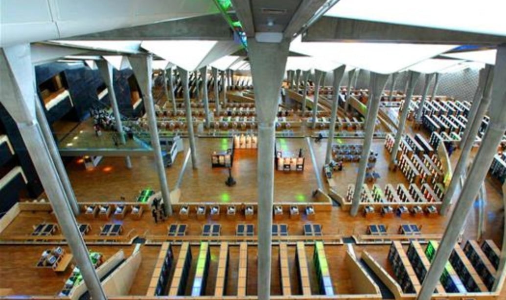 قاعات المكتبة e (1)