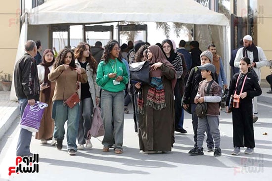 اقبال كبير على المعرض منذ الساعات الاولى