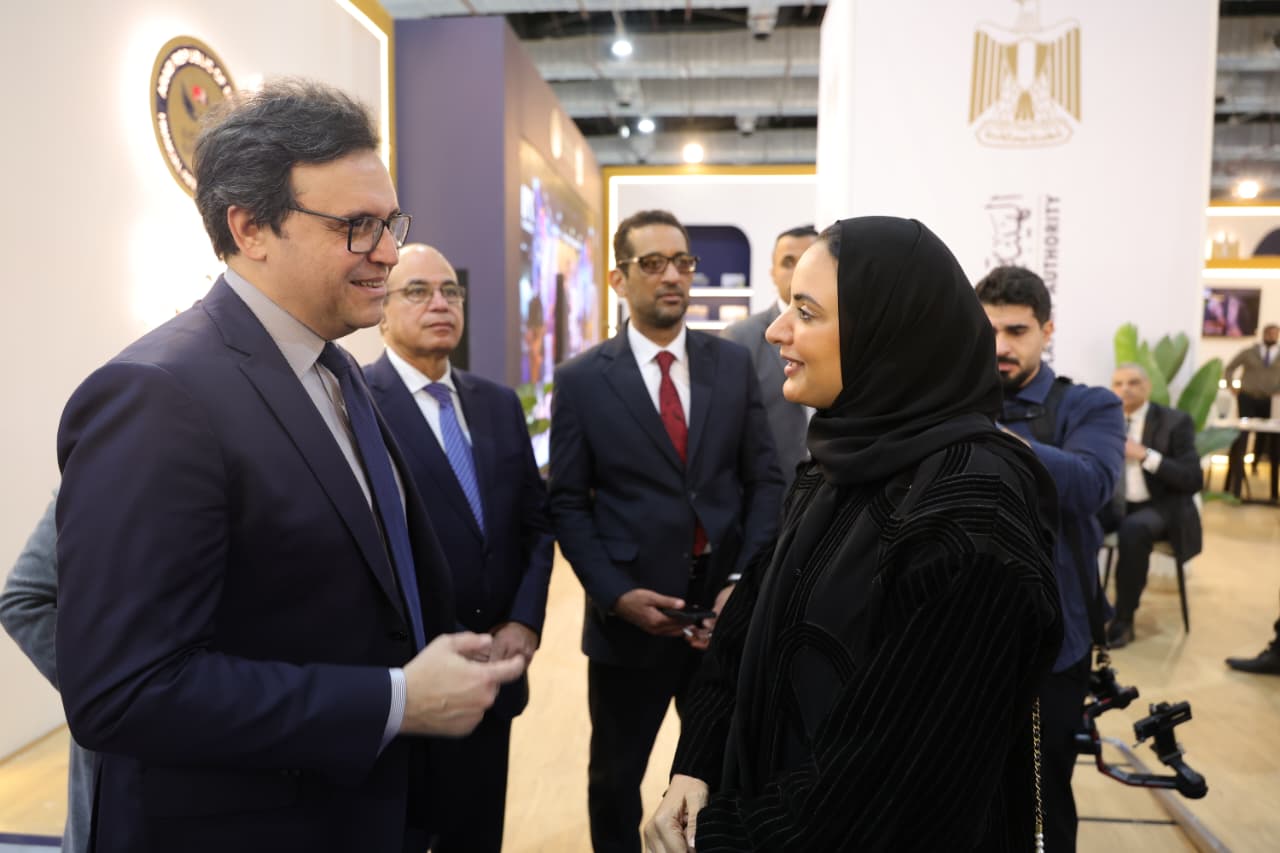 الدكتور أحمد فؤاد هنو ومروة العقروبي الدكتور أحمد فؤاد هنو ومروة العقروبي