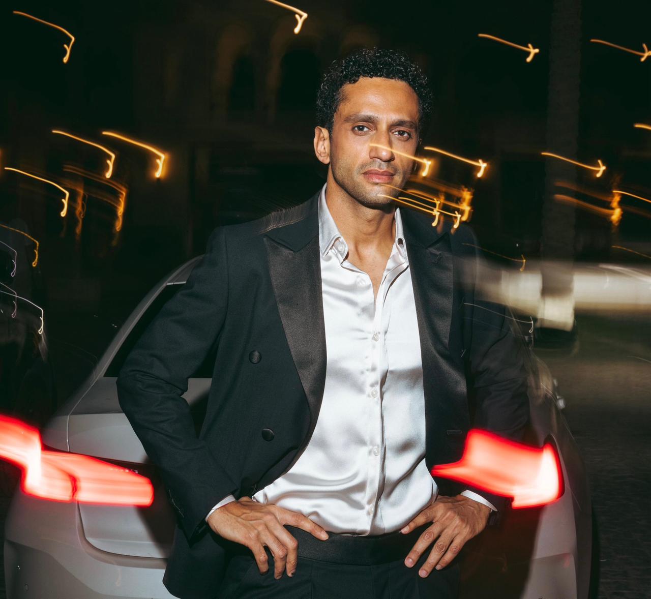 الفنان محمد حاتم الفنان محمد حاتم