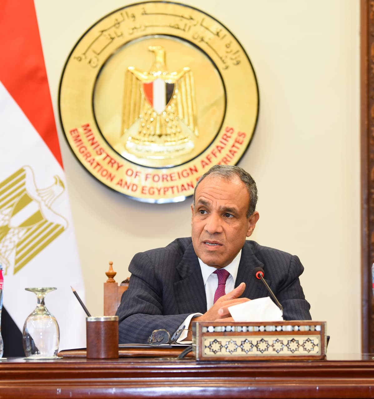 وزير الخارجية