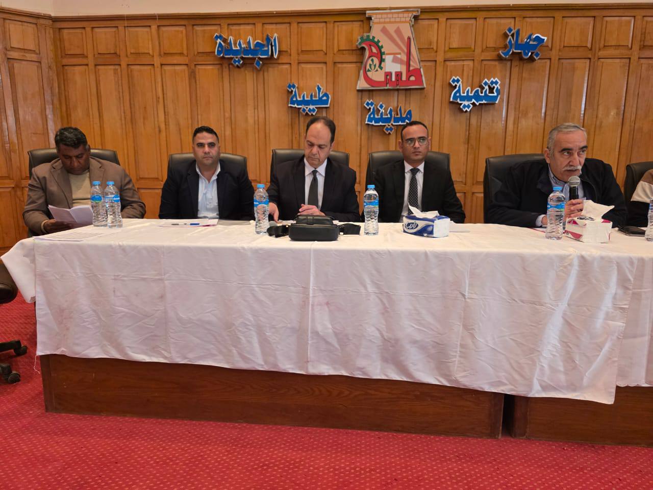 جهاز مدينة طيبة ينظم مزاد وبيع 10 محلات تجارية جهاز مدينة طيبة ينظم مزاد وبيع 10 محلات تجارية