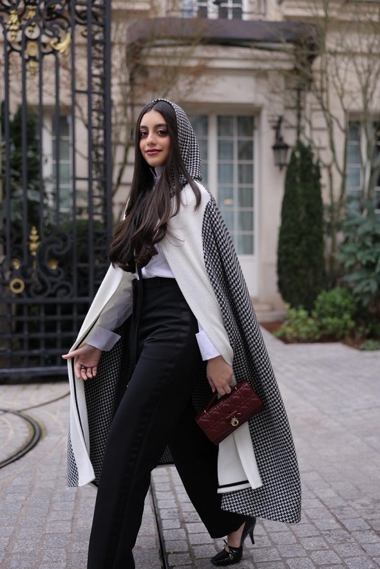 الفنانة ياسمينا الفنانة ياسمينا