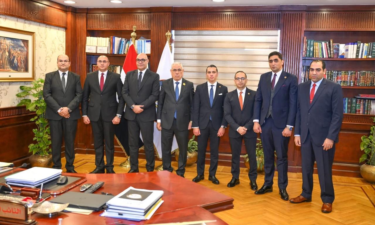 النائب العام يستقبل رئيس الاستئناف لنيابة استئناف الإسكندرية (1)