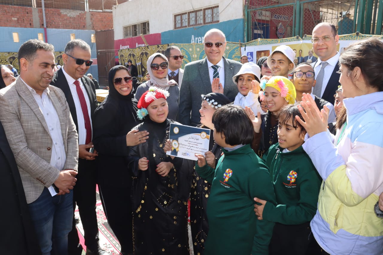 الفرحة على الجميع