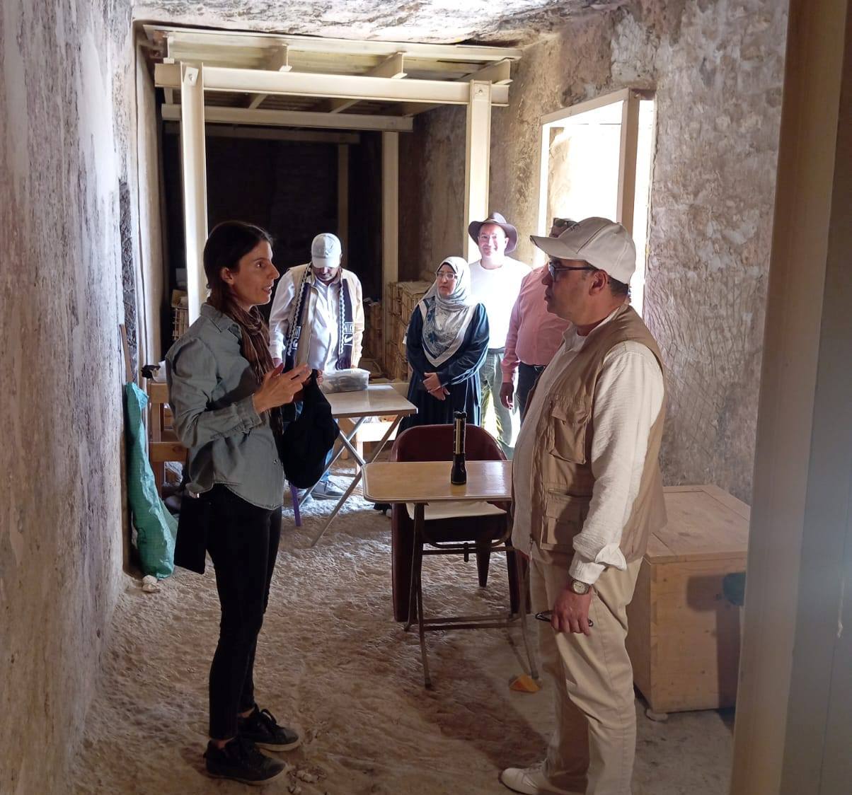 أعمال البعثة الأسترالية في مقابر ذراع أبو النجا غرب الأقصر أعمال البعثة الأسترالية في مقابر ذراع أبو النجا غرب الأقصر