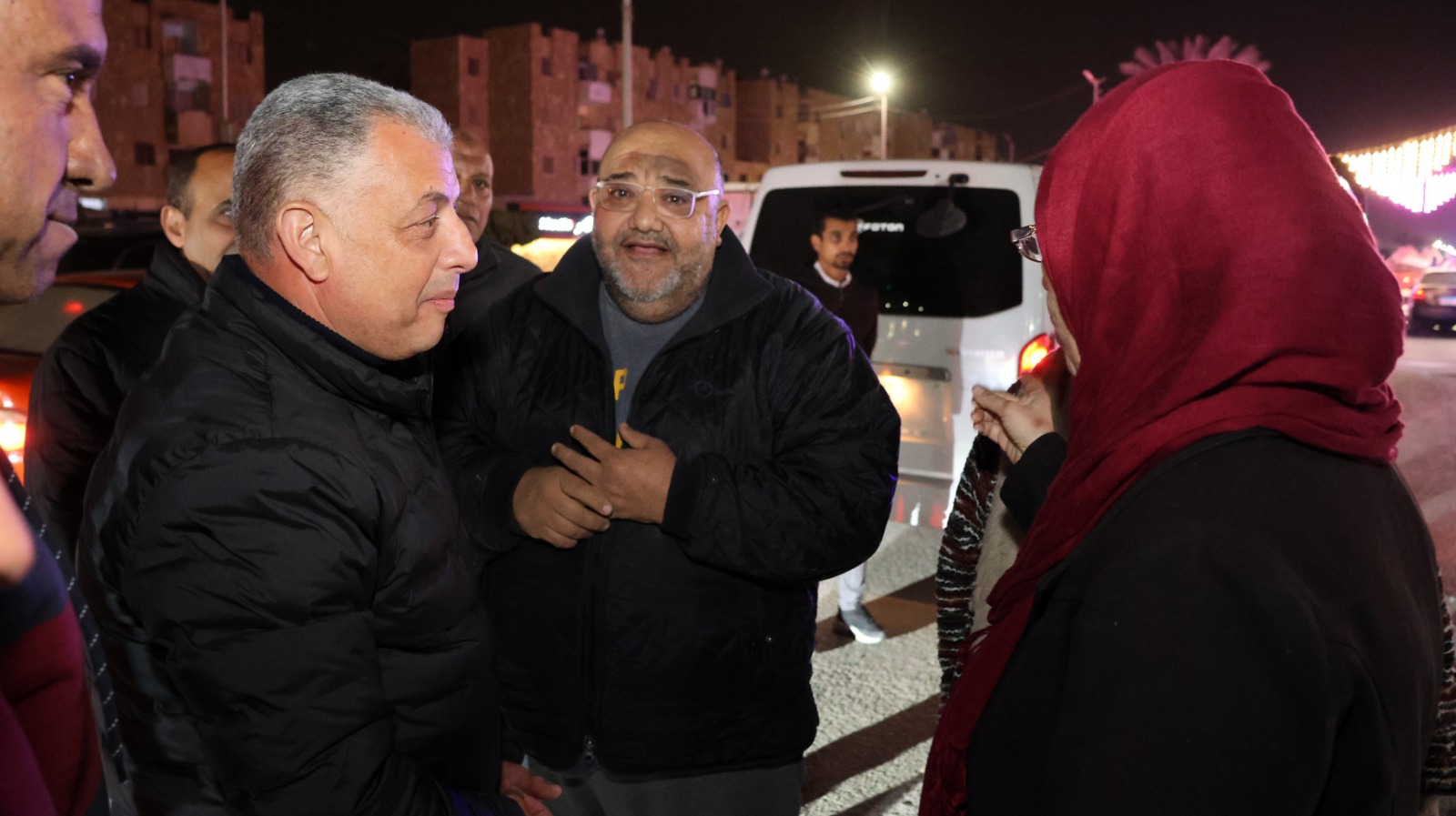  محافظ الإسماعيلية يقود حملة لرفع الإشغالات والتصدى لسرقة التيار الكهربائى (4)