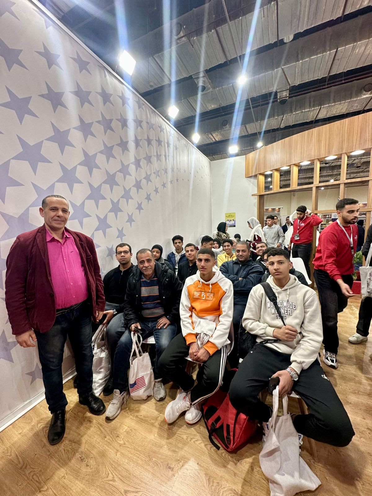 الكاتب الصحفى محمد ثروت فى معرض الكتاب