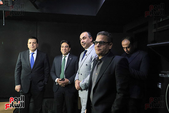 جولة أيمن محسب ومحمود سامى ومحمود الشويخ فى صالة تحرير اليوم السابع (12)