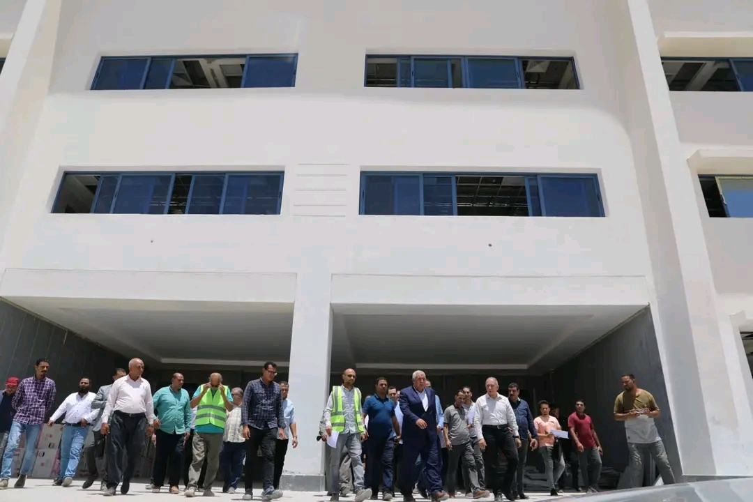 مستشفى الداخلة الجديد على مساحة 20 ألف متر تضم 118 سرير طبى (6)