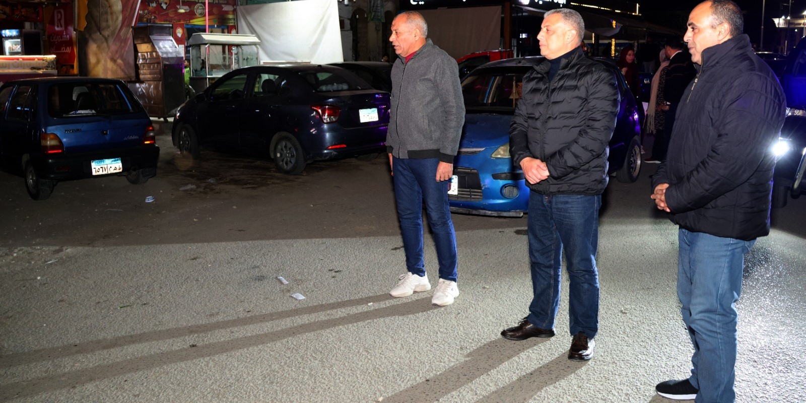  محافظ الإسماعيلية يقود حملة لرفع الإشغالات والتصدى لسرقة التيار الكهربائى (3)