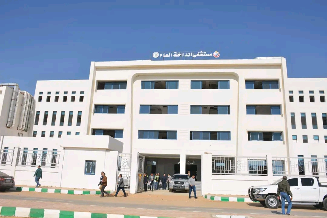 مستشفى الداخلة الجديد على مساحة 20 ألف متر تضم 118 سرير طبى (3)
