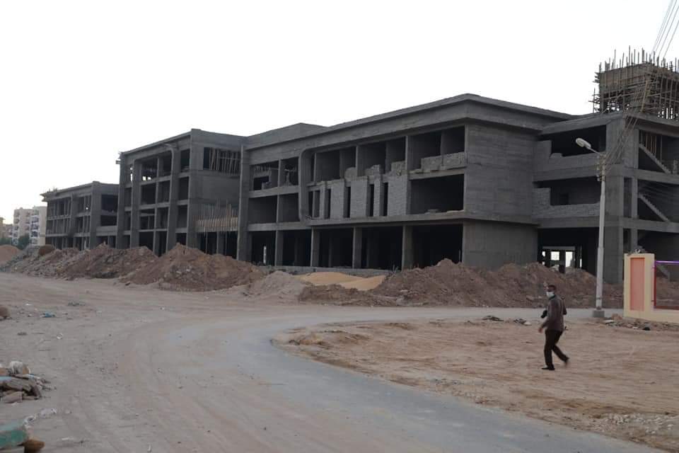 مستشفى الداخلة الجديد على مساحة 20 ألف متر تضم 118 سرير طبى (10)