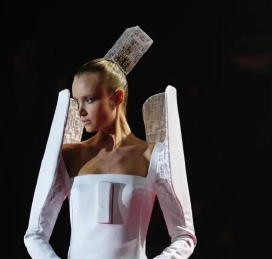 فستان باكتاف طويلة من ستيفان فستان باكتاف طويلة من ستيفان